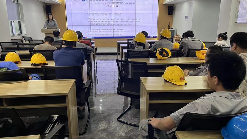 小标题：选择Scratch网课的关键点